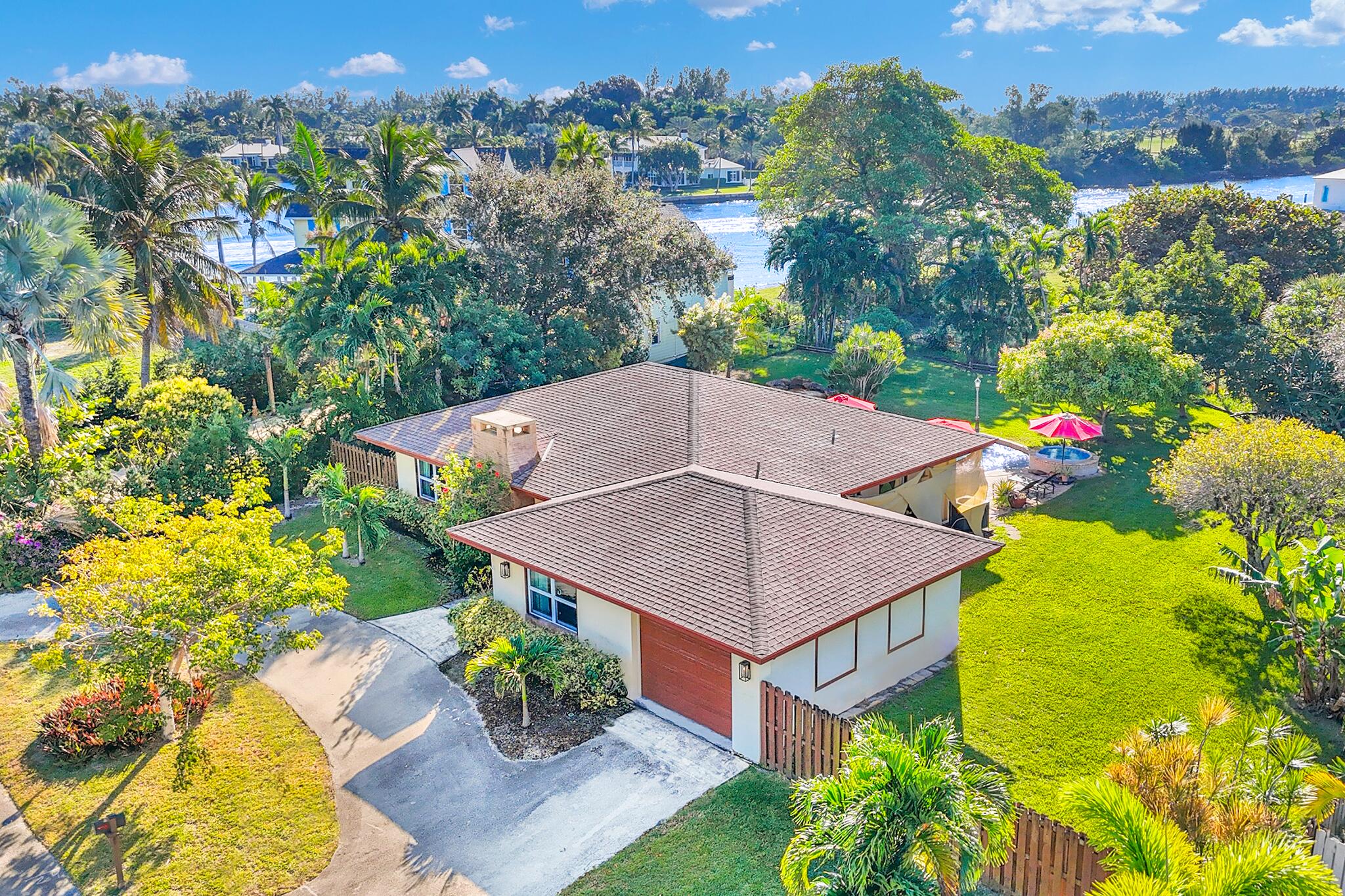 916 Roberts Road Delray Beach, FL 33483 - Photo 19 of 27 East Delray 916 Roberts Rd