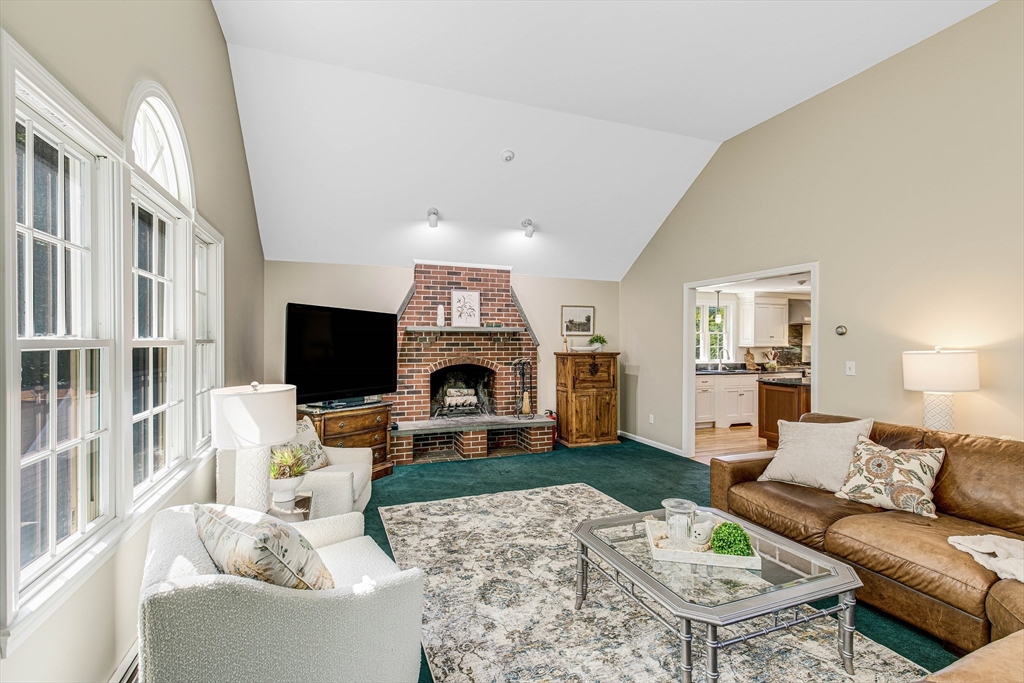 5 Locust Grove Road Merrimac, MA 01860 - Photo 10 of 41 Gallery Image 10