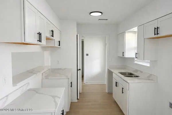 $249,000 | 7124 Windsor Drive, Horn Lake, MS 38637