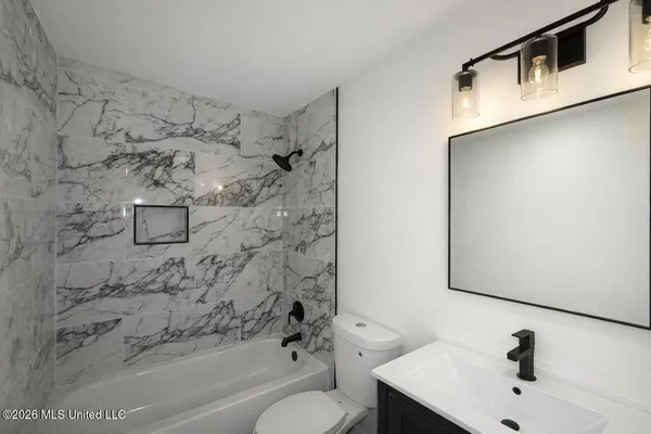 $249,000 | 7124 Windsor Drive, Horn Lake, MS 38637