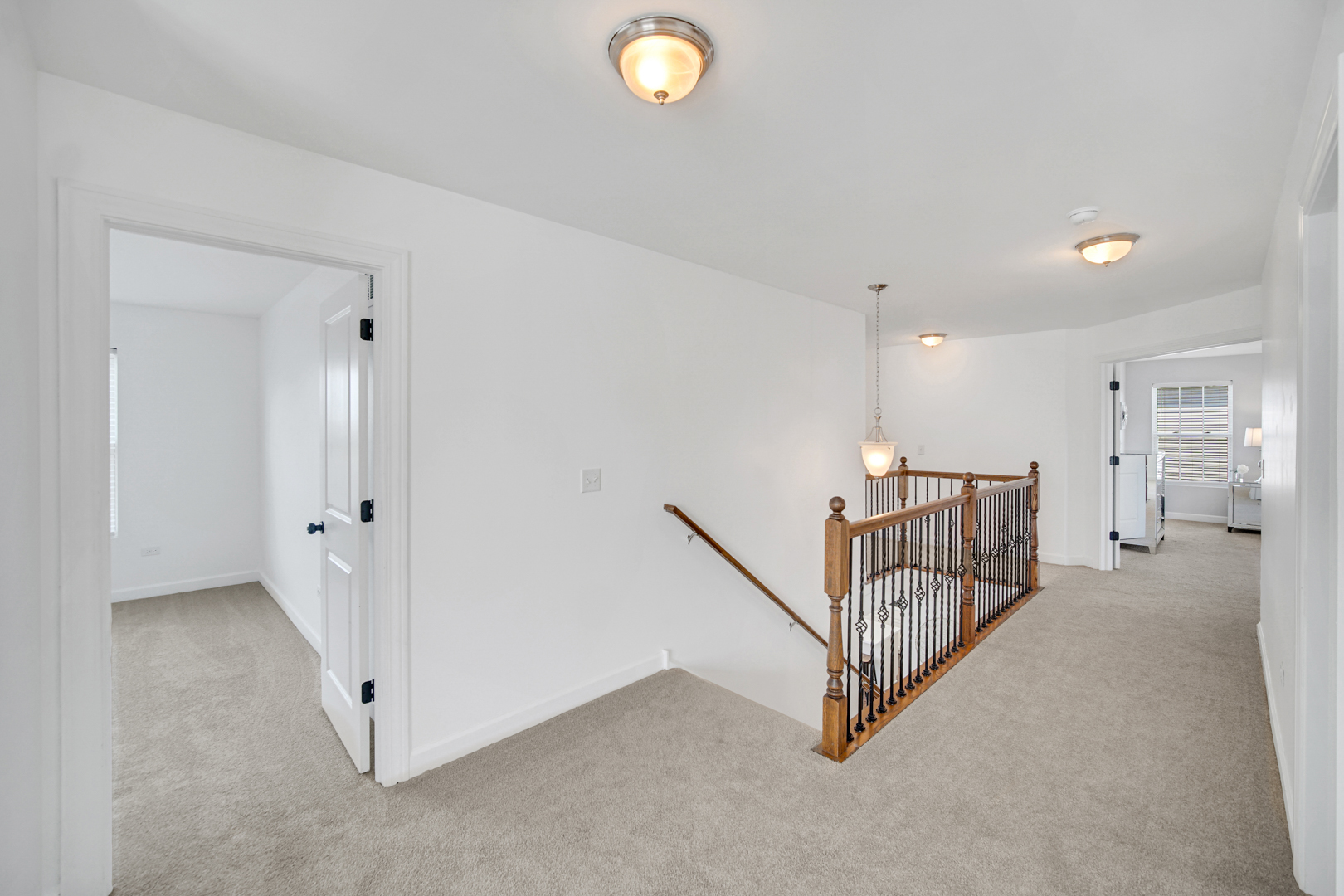 16512 Mueller Circle Plainfield, IL 60586 - Photo 16 of 29 a view of a livingroom with stairs