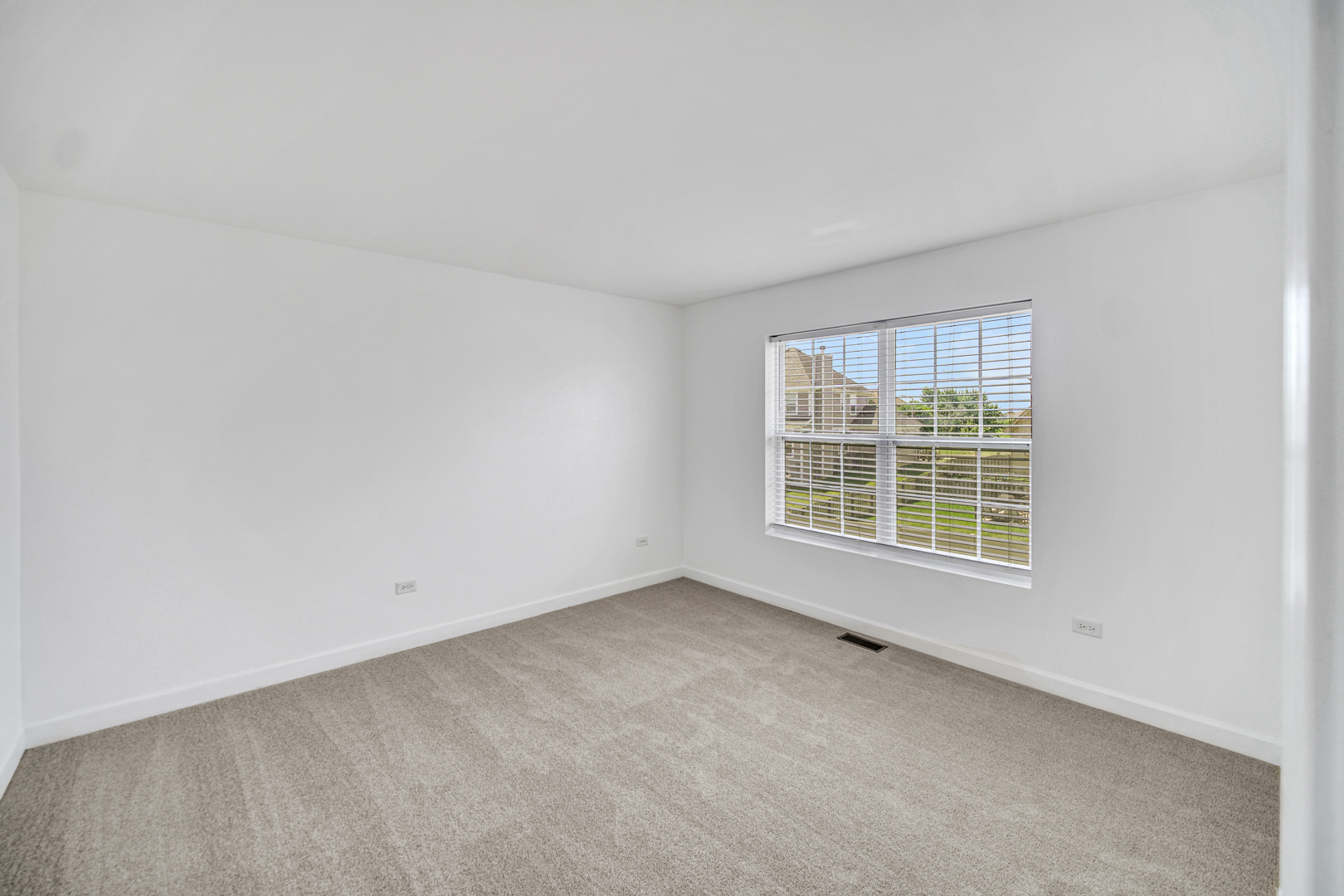 16512 Mueller Circle Plainfield, IL 60586 - Photo 17 of 29