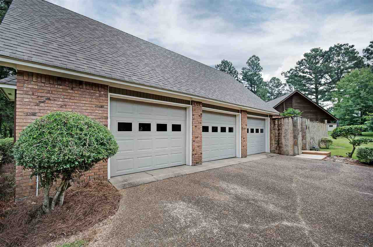 304 Glenfield Road Canton, MS 39046 - Photo 4 of 36 Photo 4