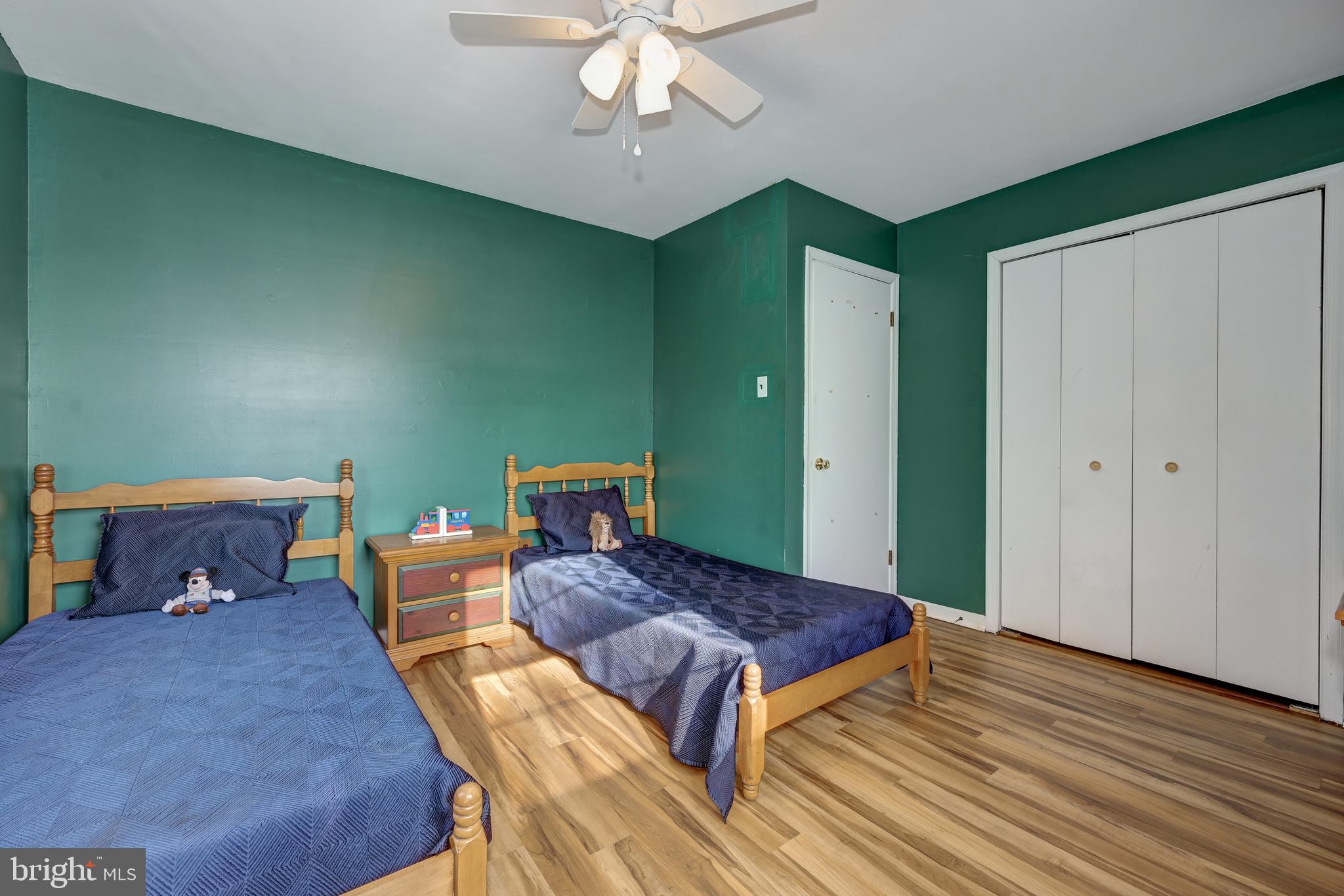 12 Friar Tuck Drive Medford, NJ 08055 - Photo 43 of 68 a living room with furniture and wooden floor