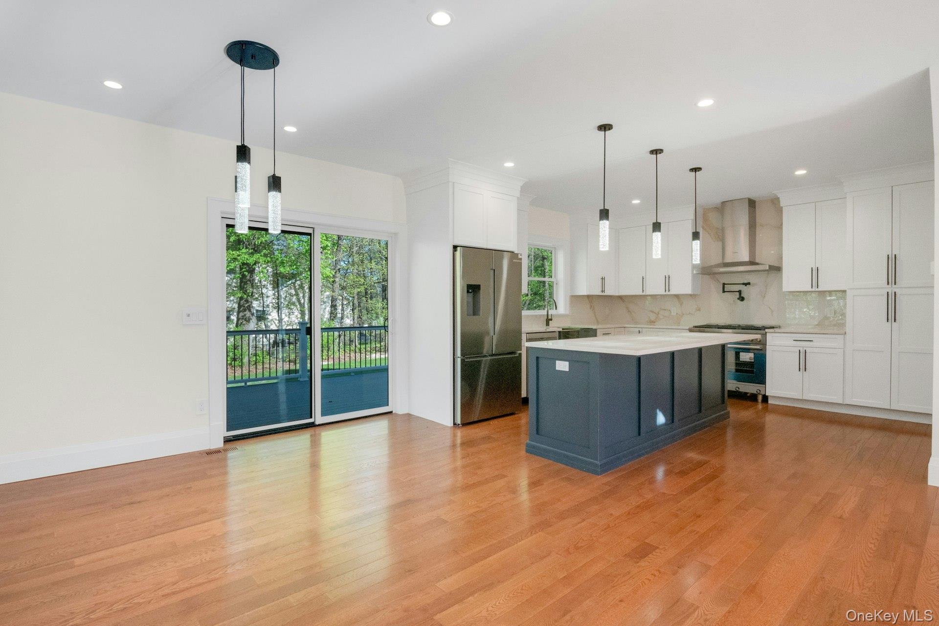 57 Meadow Sweet Road Cortlandt Manor, NY 10567 - Photo 11 of 49 Exquisite eat in kitchen