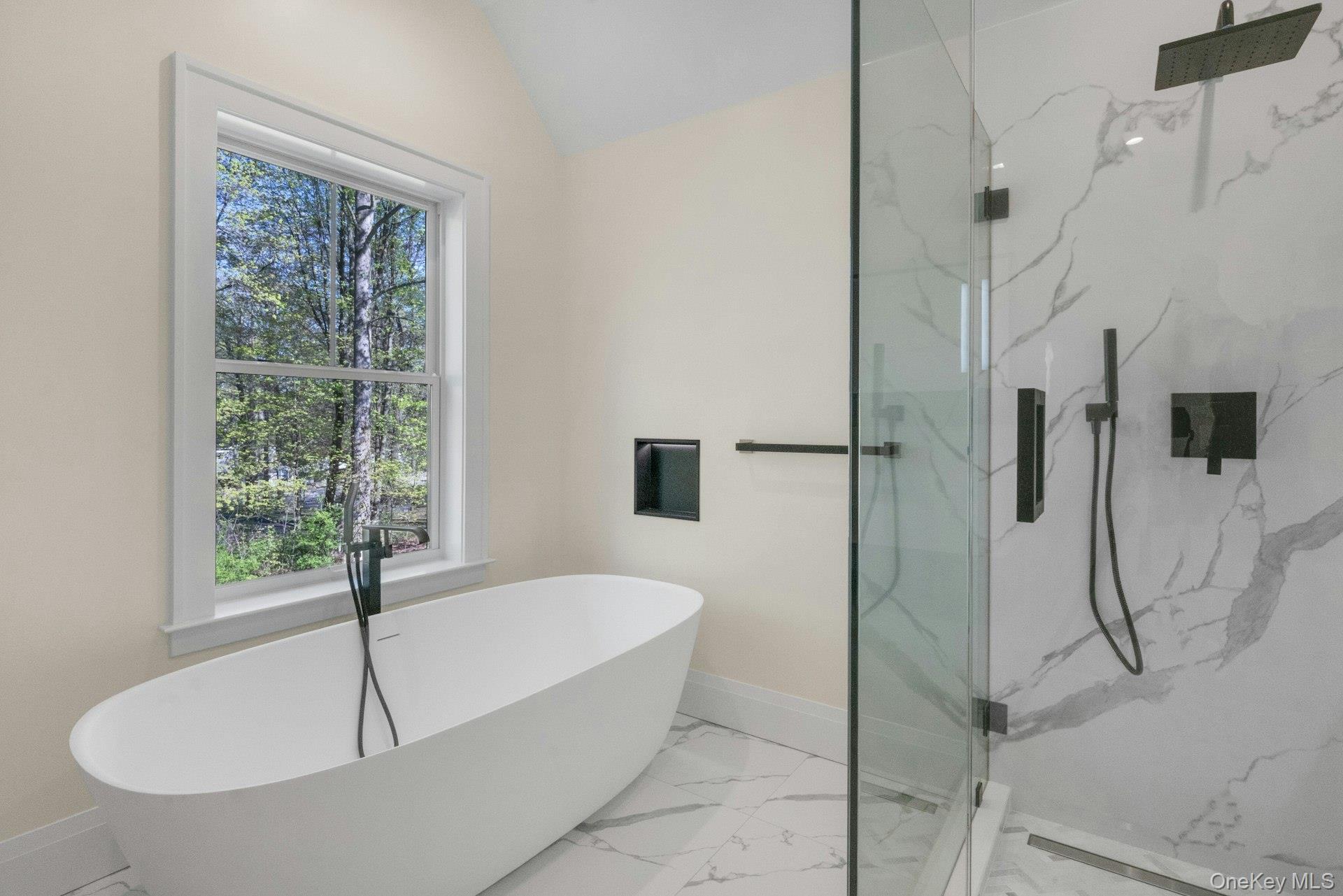 57 Meadow Sweet Road Cortlandt Manor, NY 10567 - Photo 24 of 49 View of soaking tub and shower
