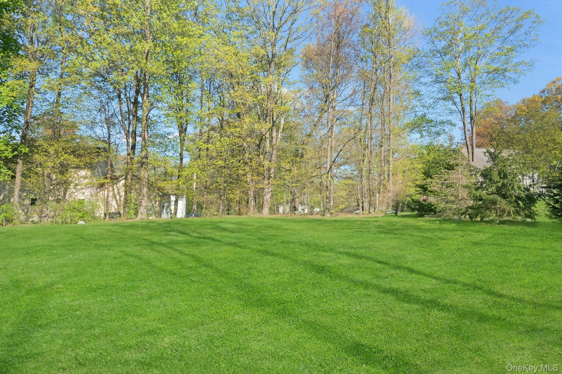 57 Meadow Sweet Road Cortlandt Manor, NY 10567 - Photo 38 of 49 Gorgeous flat property.