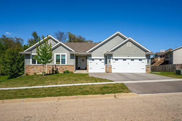 $415,000 | 407 Sambor Trail, Belvidere, IL 61008