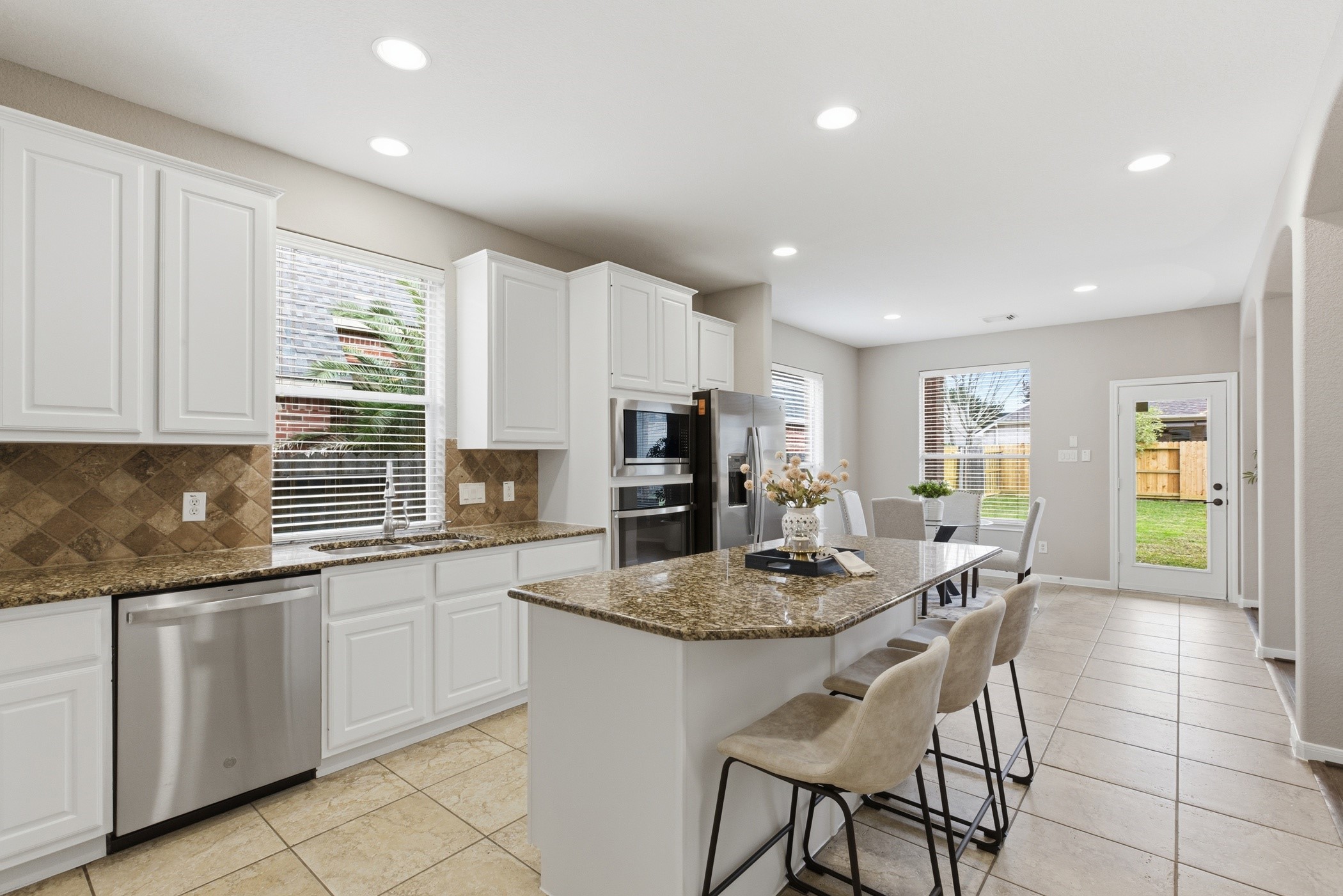 10918 Menaggio Court Richmond, TX 77406 - Photo 14 of 49