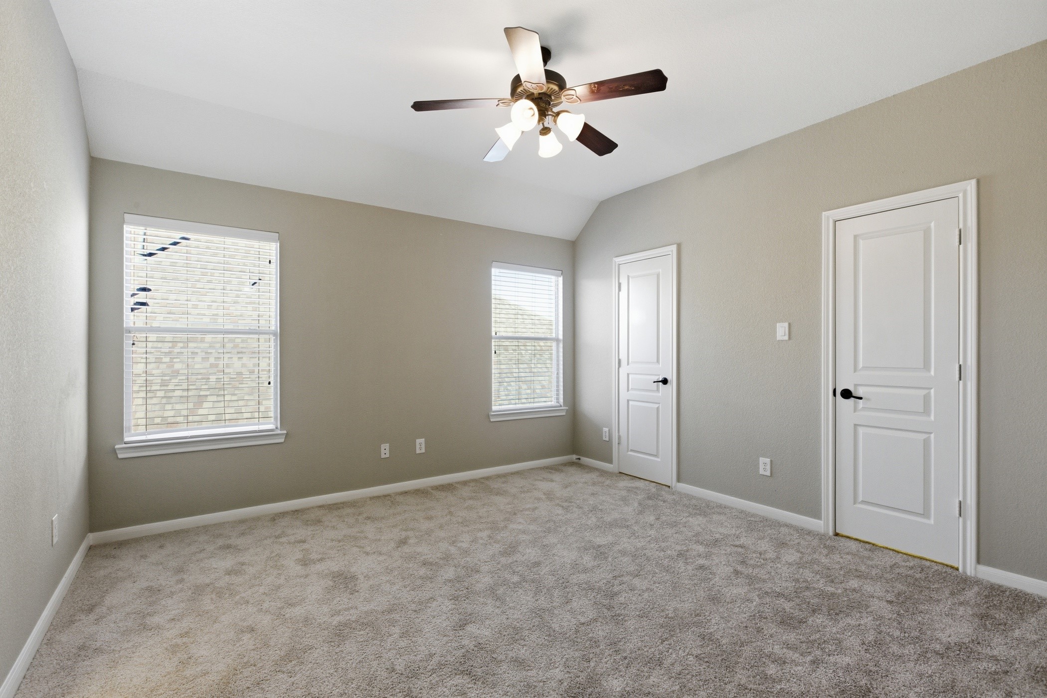 10918 Menaggio Court Richmond, TX 77406 - Photo 31 of 49