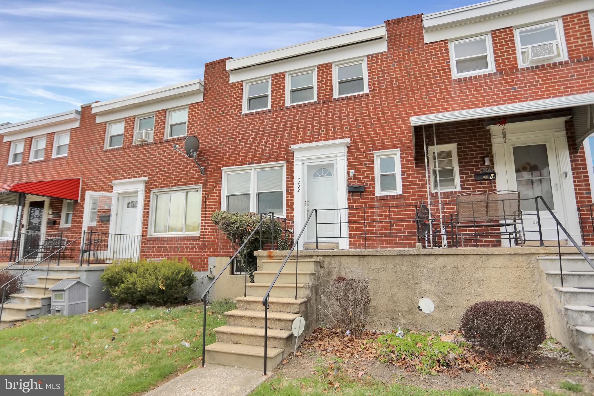 Welcome Home/Main Entrance to 4202 Labyrinth Rd