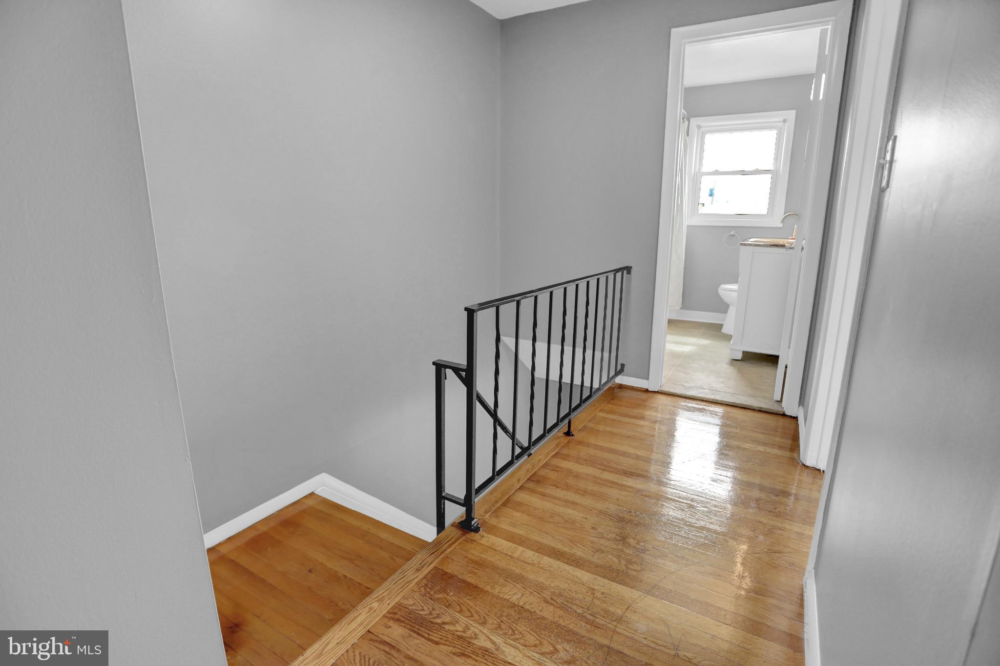 4202 Labyrinth Road Baltimore, MD 21215 - Photo 16 of 25 Upstairs Hallway