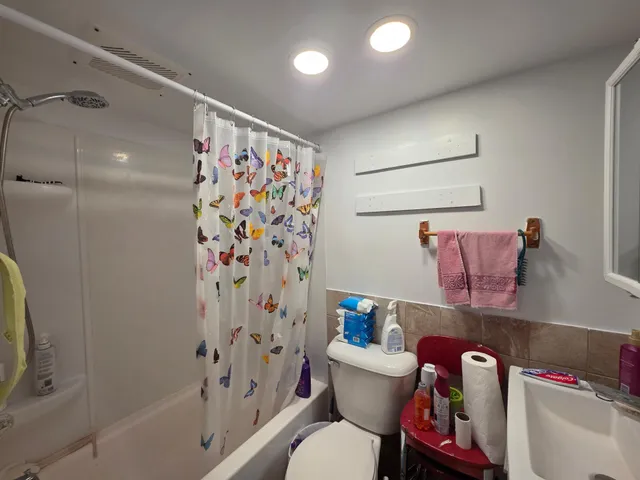 $245,000 | 145 Milwaukee Avenue Southwest, Hutchinson, MN 55350