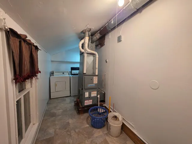 $245,000 | 145 Milwaukee Avenue Southwest, Hutchinson, MN 55350