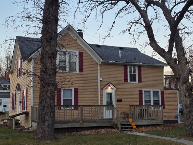 $245,000 | 145 Milwaukee Avenue Southwest, Hutchinson, MN 55350