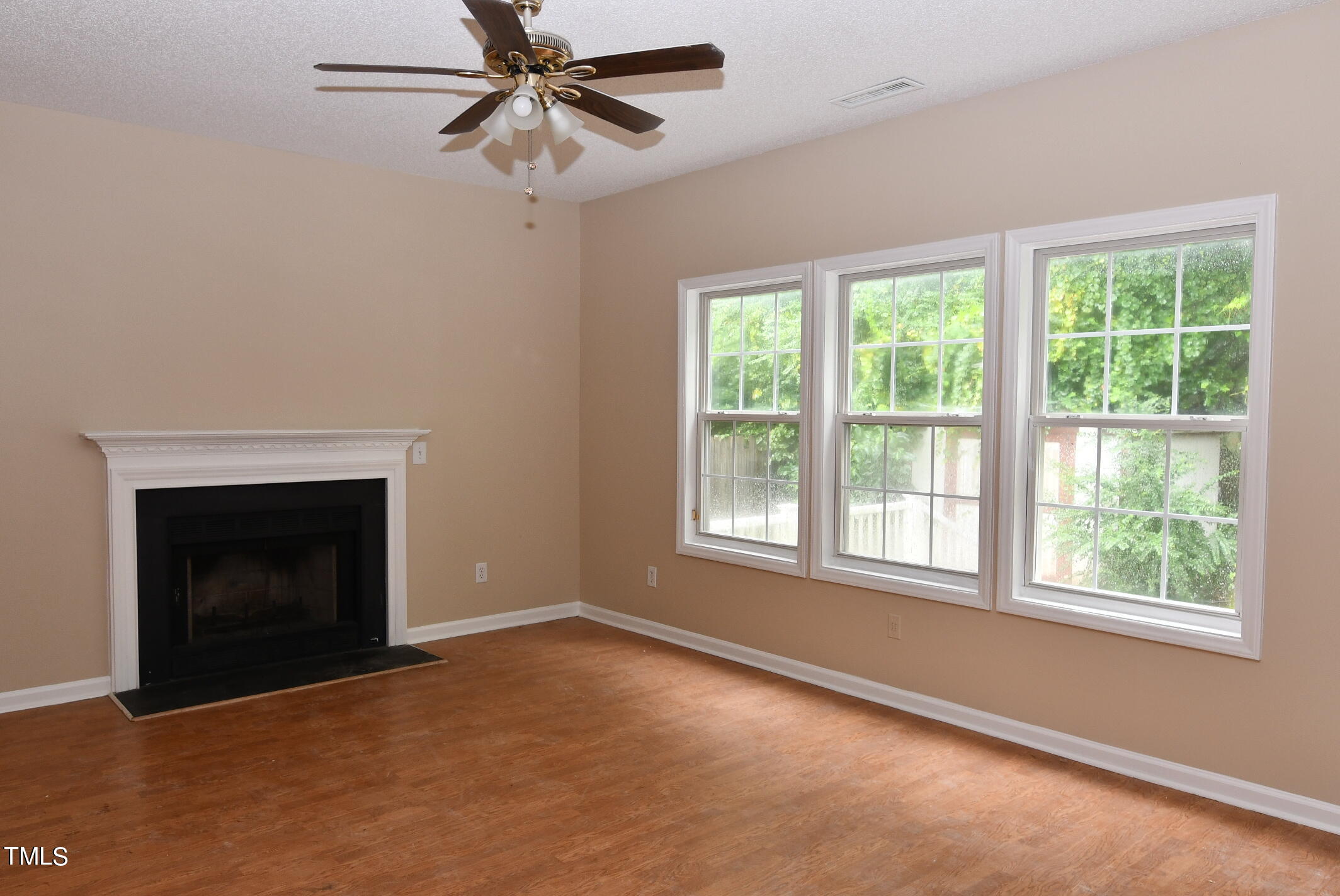 4327 Mantua Way Raleigh, NC 27604 - Photo 3 of 31 DSC_1634