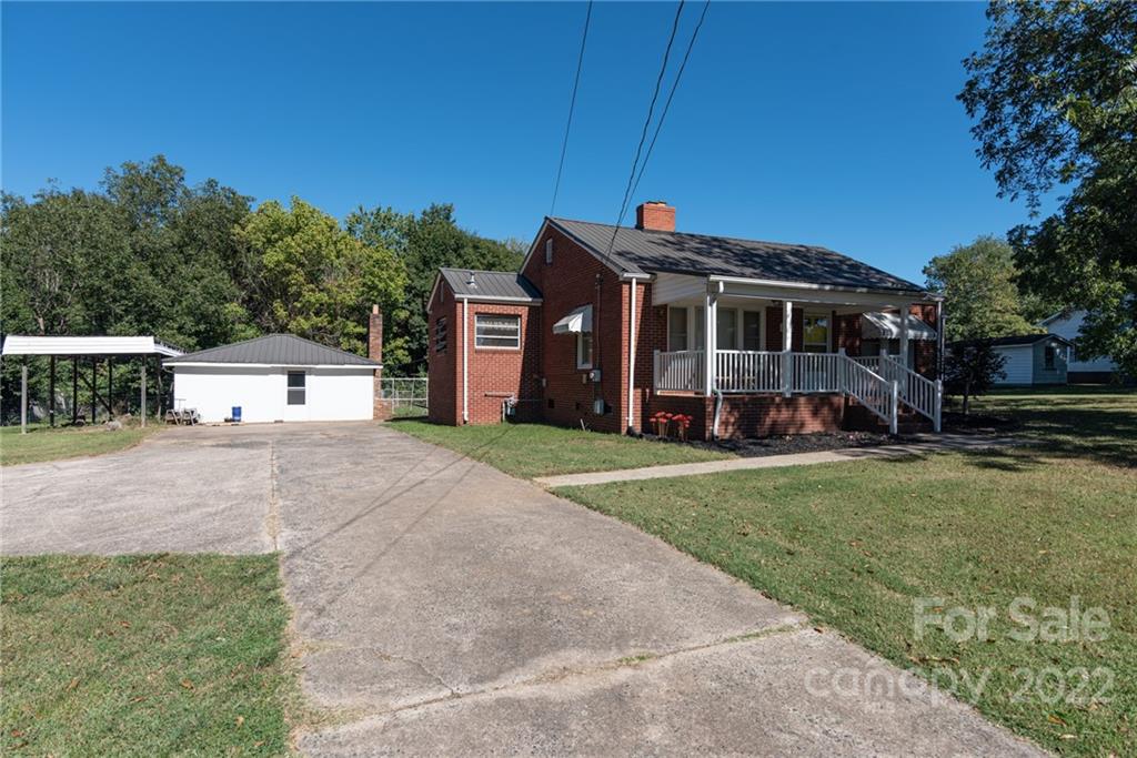 504 Delview Road Cherryville, NC 28021 - Photo 2 of 29 Gallery Image 2