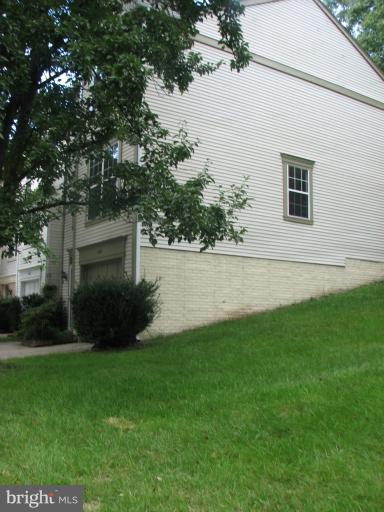 2212 Wimbledon Circle Silver Spring, MD 20906 - Photo 2 of 16 Exterior (General)