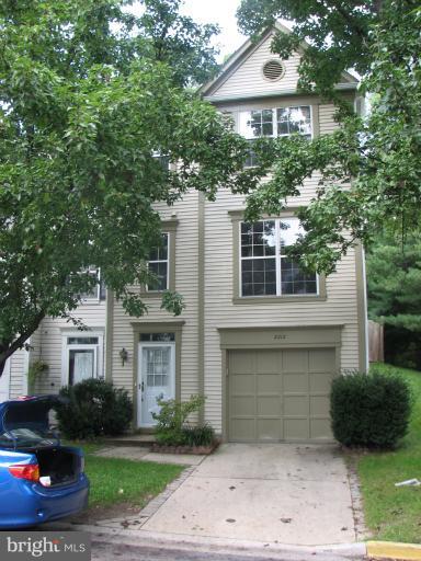 2212 Wimbledon Circle Silver Spring, MD 20906 - Photo 3 of 16 Exterior (Front)