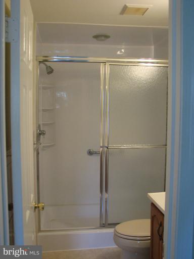 2212 Wimbledon Circle Silver Spring, MD 20906 - Photo 5 of 16 Bath