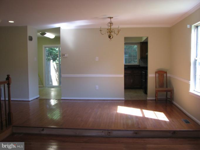 2212 Wimbledon Circle Silver Spring, MD 20906 - Photo 10 of 16 Interior (General)