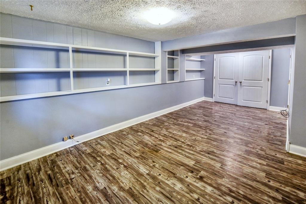 2074 Powell Road Cranberry Township, PA 16066 - Photo 11 of 23 Gallery Image 11