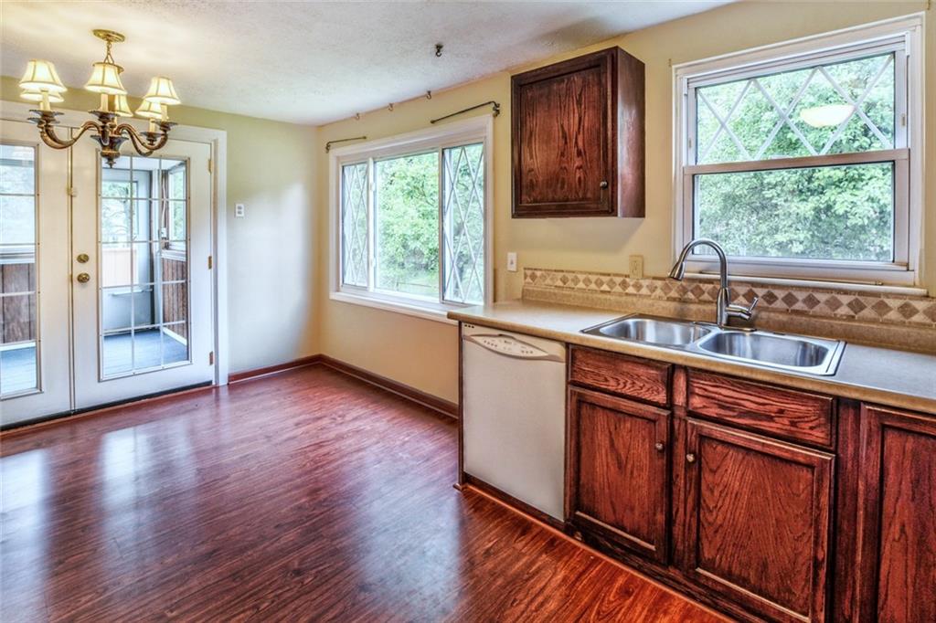 2074 Powell Road Cranberry Township, PA 16066 - Photo 8 of 23 Gallery Image 8
