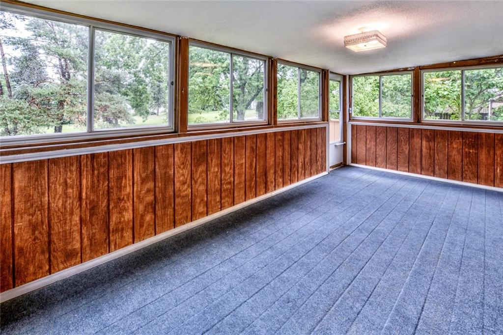 2074 Powell Road Cranberry Township, PA 16066 - Photo 9 of 23 Gallery Image 9