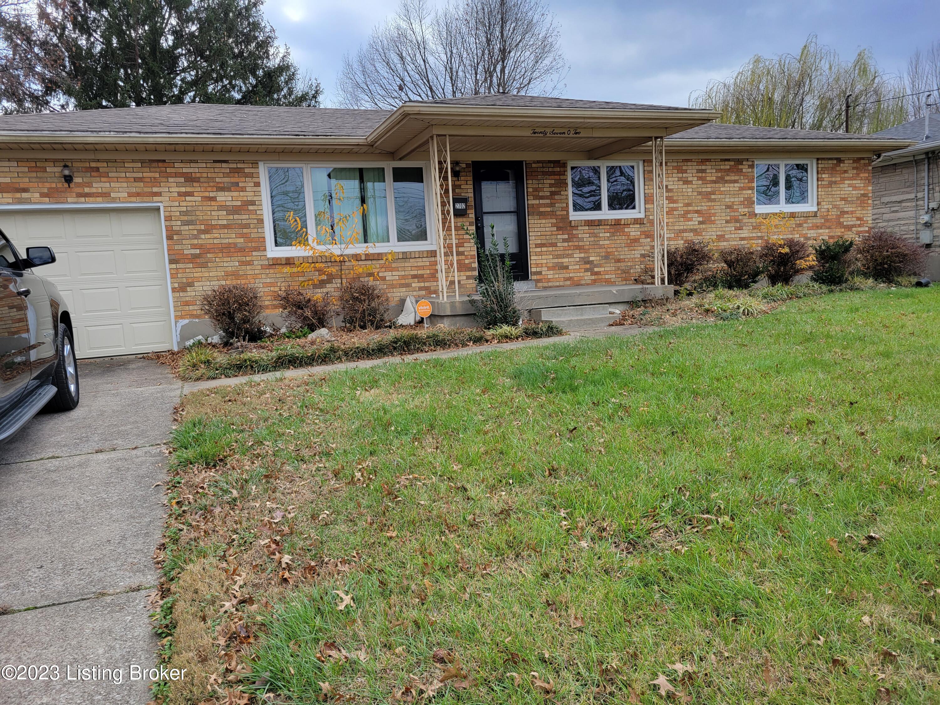 2702 Butler Road Louisville, KY 40216 - Photo 2 of 36 1-2