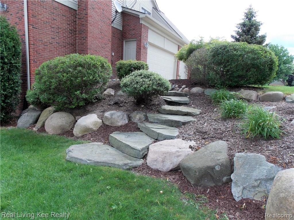 3880 May Center Road Lake Orion, MI 48360 - Photo 50 of 53 DSCN3512.JPG