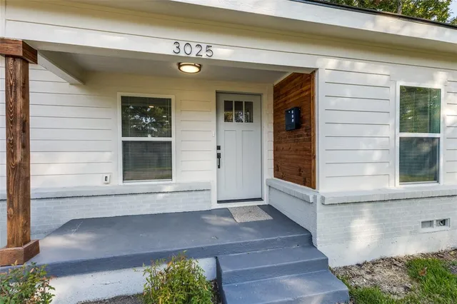 $265,000 | 3025 Dahlia Drive, Dallas, TX 75216