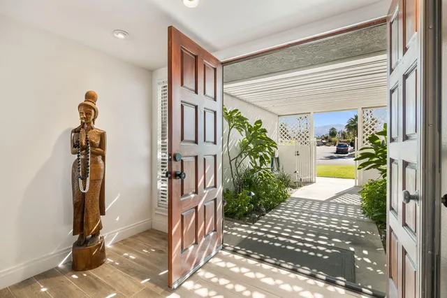 $725,000 | 73330 Royal Palm Drive, Palm Desert, CA 92260