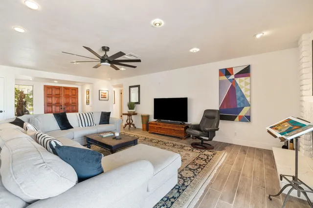 $725,000 | 73330 Royal Palm Drive, Palm Desert, CA 92260