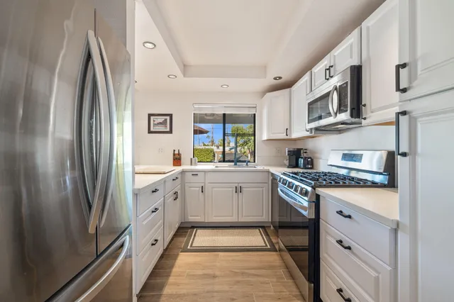 $725,000 | 73330 Royal Palm Drive, Palm Desert, CA 92260