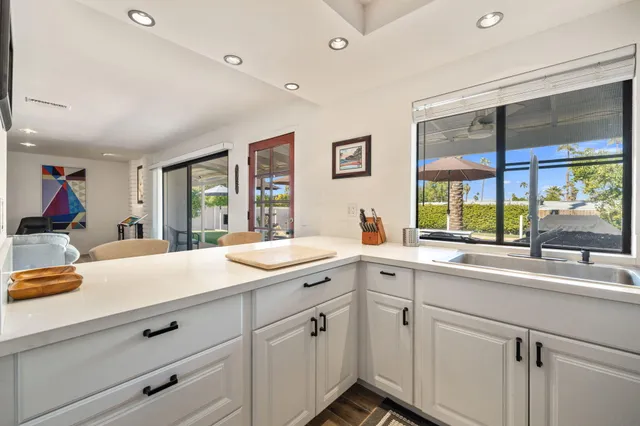 $725,000 | 73330 Royal Palm Drive, Palm Desert, CA 92260