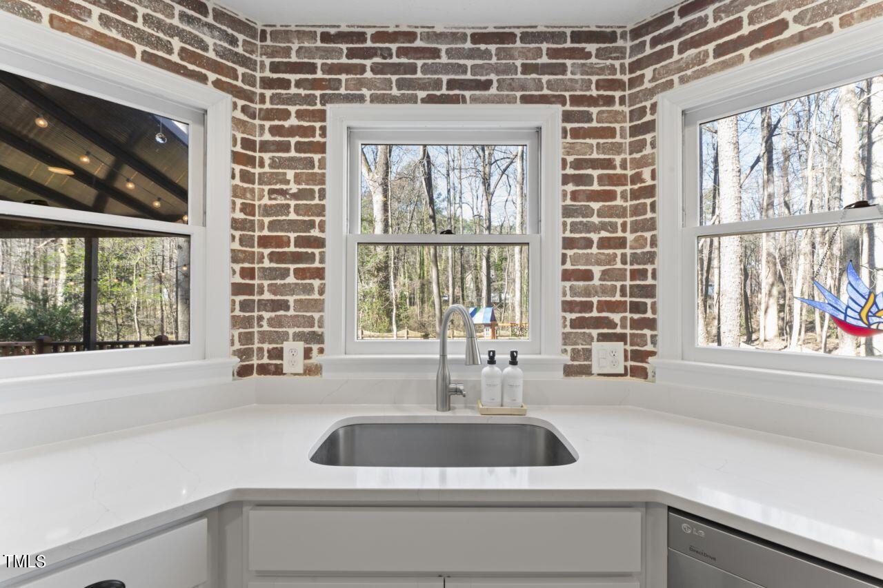 8808 Reigate Lane Raleigh, NC 27603 - Photo 6 of 39 Kitchen