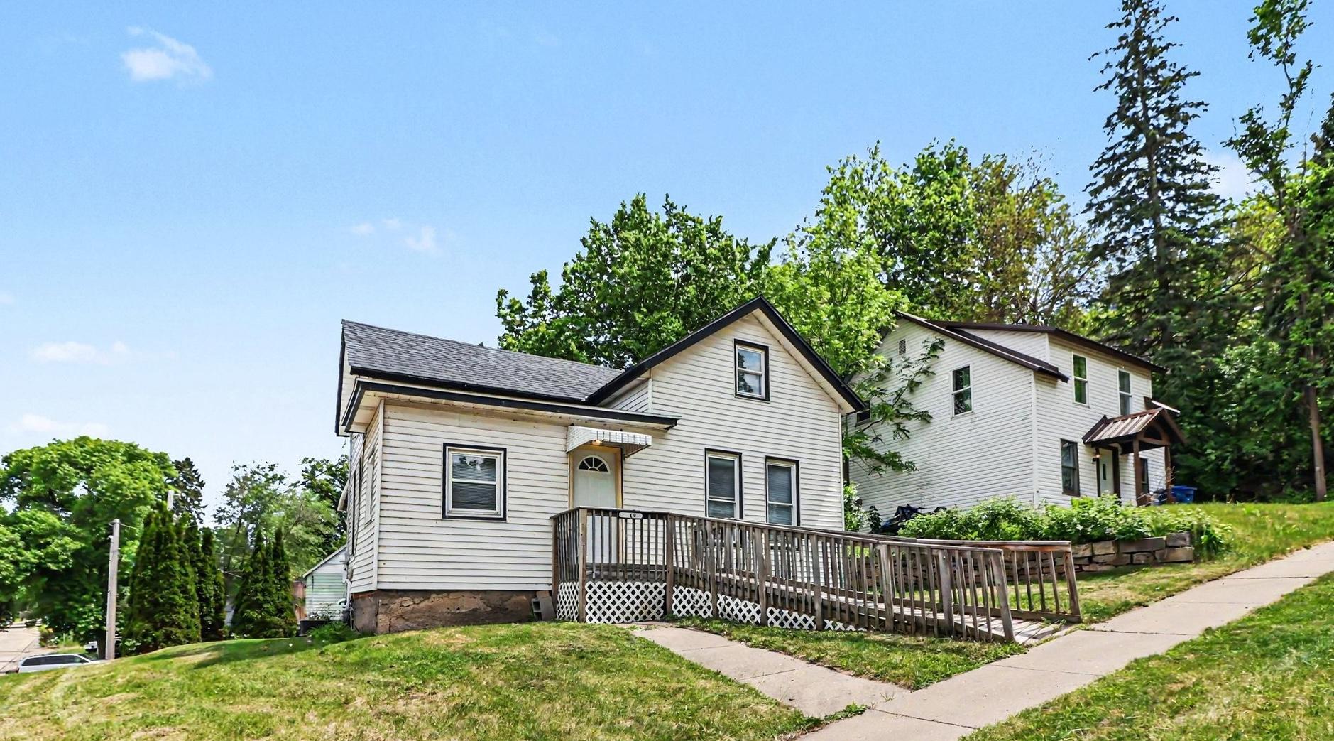 319 Buchanan Street Red Wing, MN 55066 - Photo 1 of 27