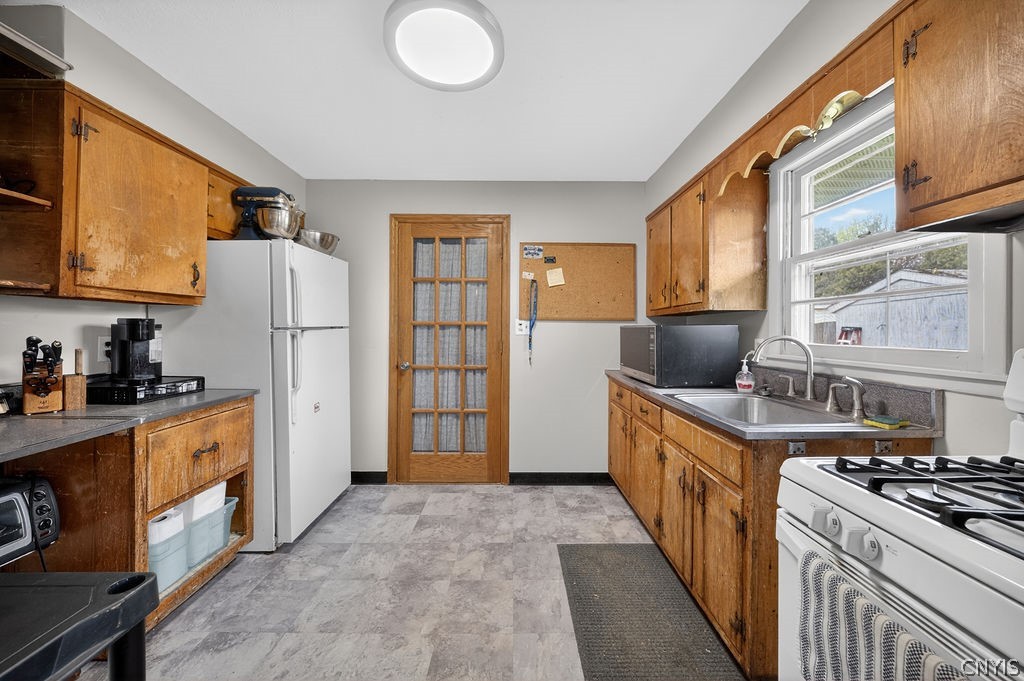 8 Mercer Street Lysander, NY 13027 - Photo 12 of 31