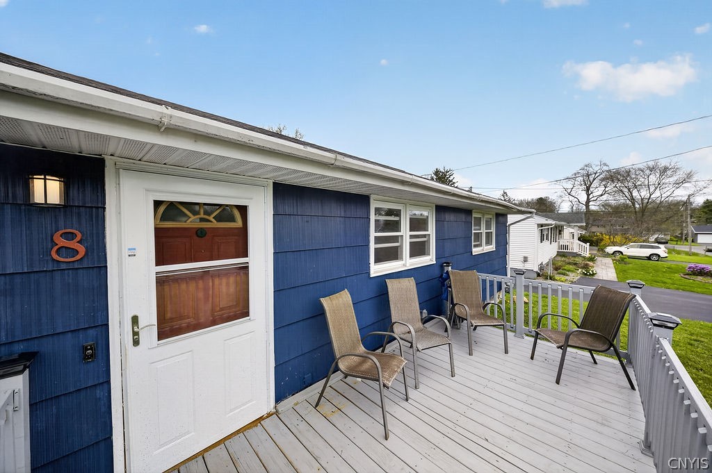 8 Mercer Street Lysander, NY 13027 - Photo 2 of 31