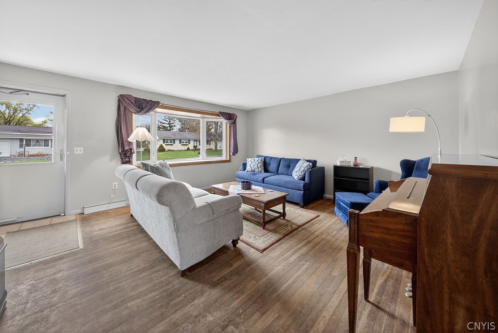 8 Mercer Street Lysander, NY 13027 - Photo 5 of 31