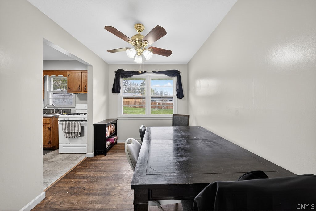 8 Mercer Street Lysander, NY 13027 - Photo 9 of 31