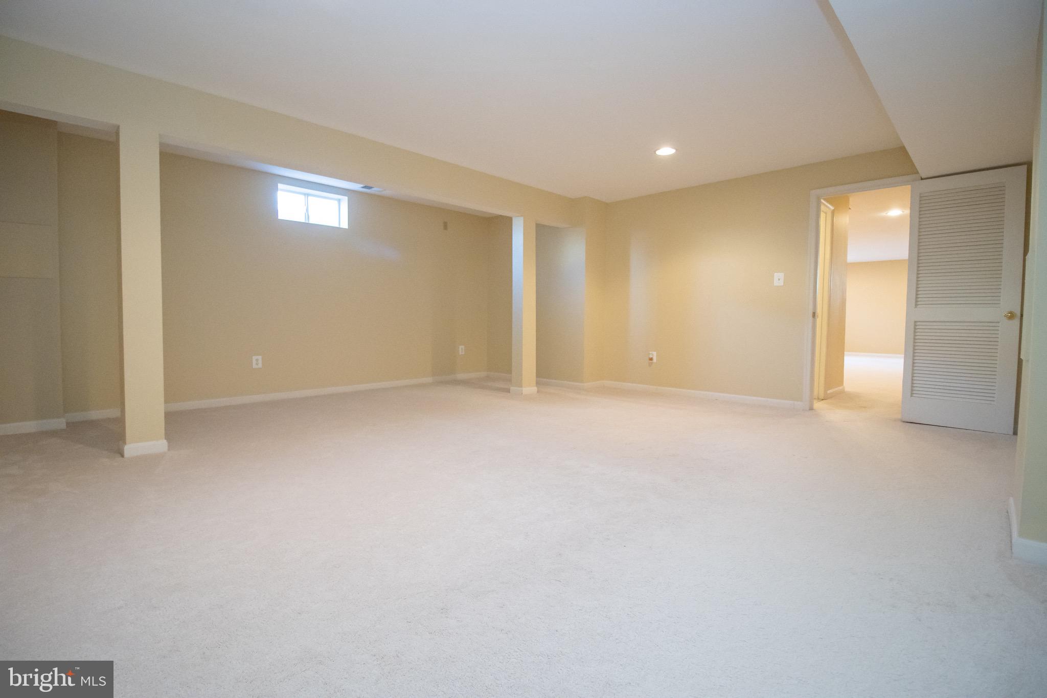 44399 Apache Circle Ashburn, VA 20147 - Photo 40 of 48