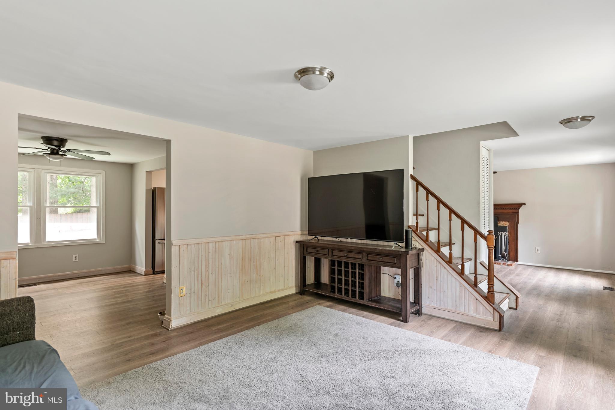 5728 Heming Avenue Springfield, VA 22151 - Photo 5 of 46