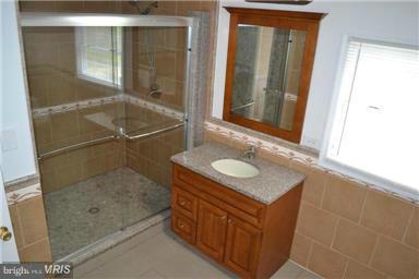 6615 Token Valley Road Manassas, VA 20112 - Photo 22 of 27 Interior (General)