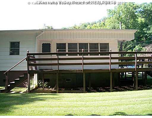 749 Bills Creek Road Winfield, WV 25213 - Photo 6 of 10 Exterior Back.