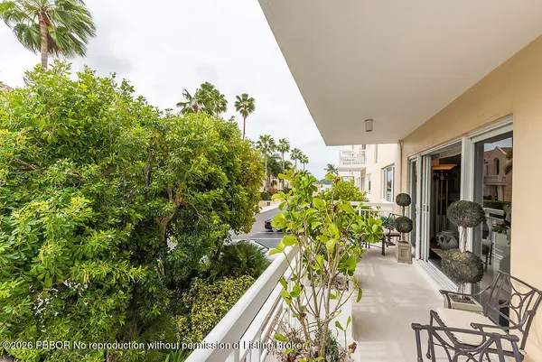 $8,600 | 250 Bradley Place, Unit 202, Palm Beach, FL 33480