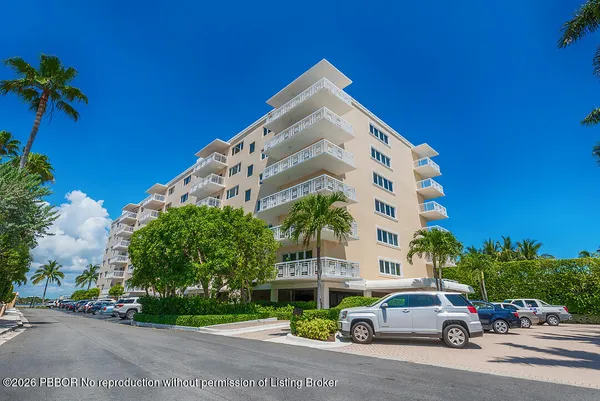 $8,600 | 250 Bradley Place, Unit 202, Palm Beach, FL 33480