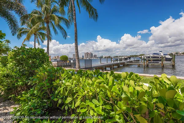 $8,600 | 250 Bradley Place, Unit 202, Palm Beach, FL 33480