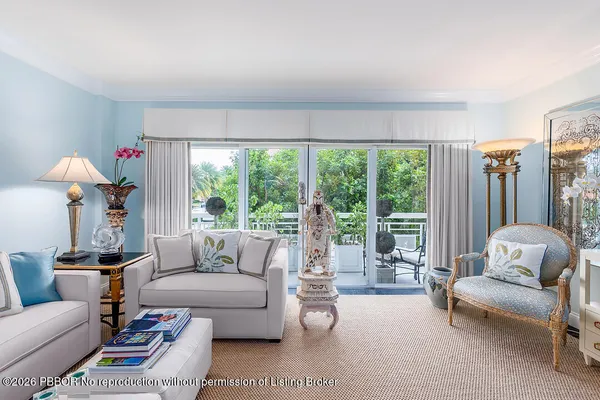 $8,600 | 250 Bradley Place, Unit 202, Palm Beach, FL 33480