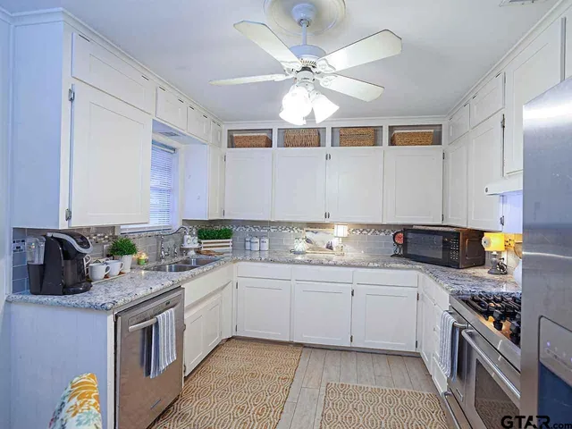 $219,900 | 1525 East Idel Street, Tyler, TX 75701